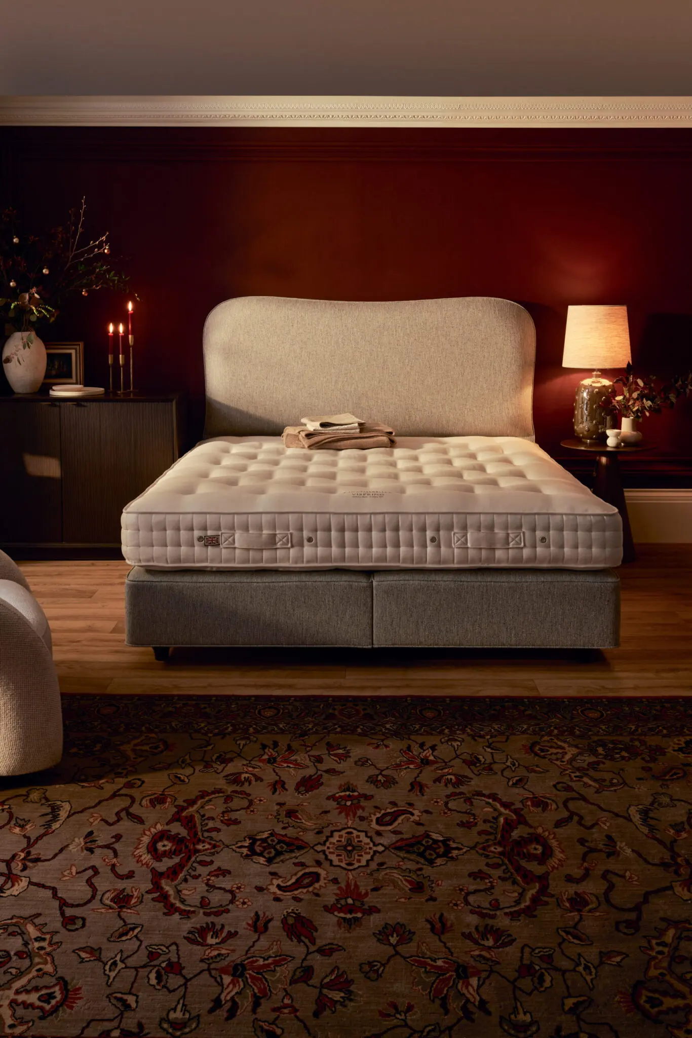 christmas_undressed_hero_portrait-scaled-2