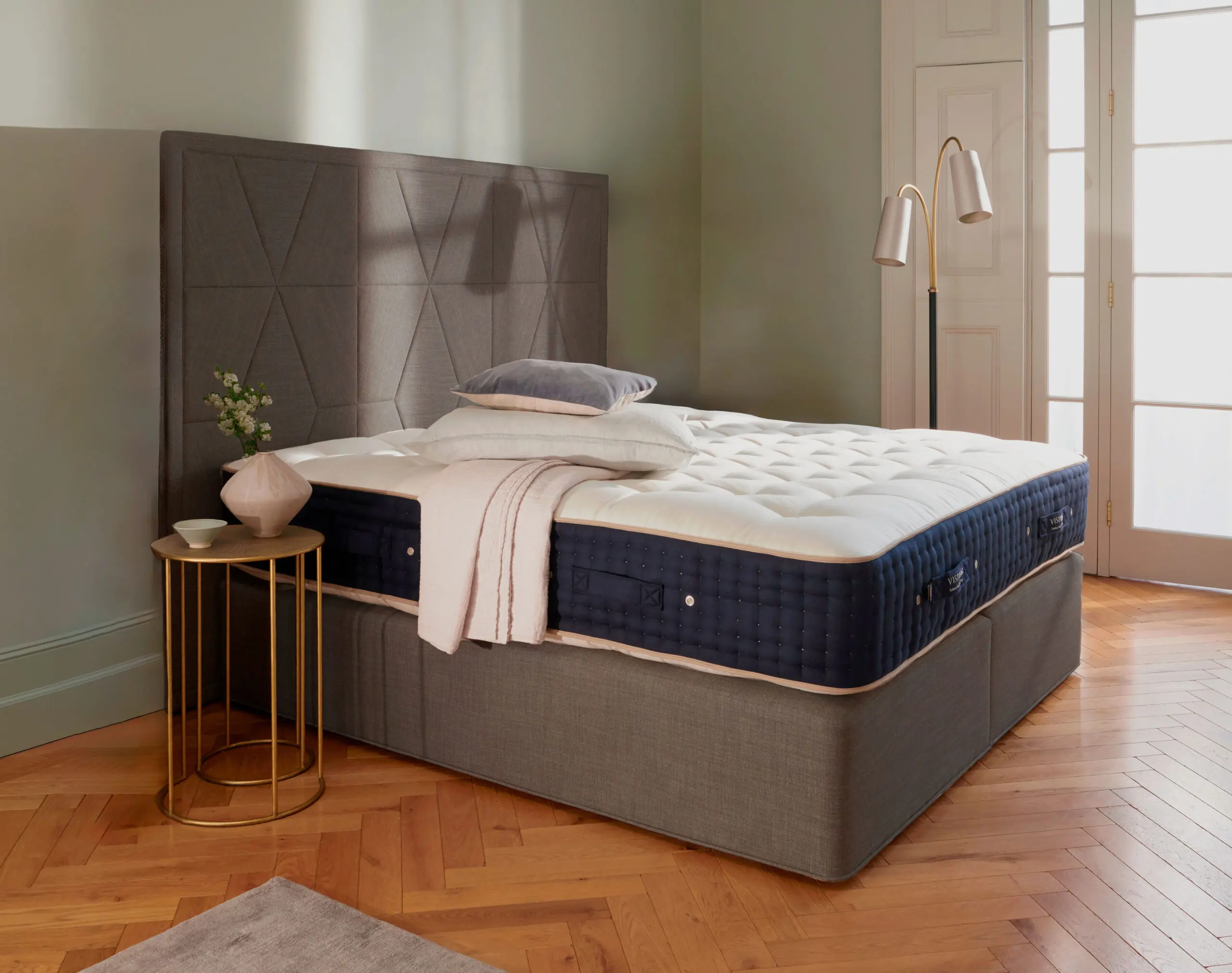 Diamond Majesty mit Kopfteil Berkeley