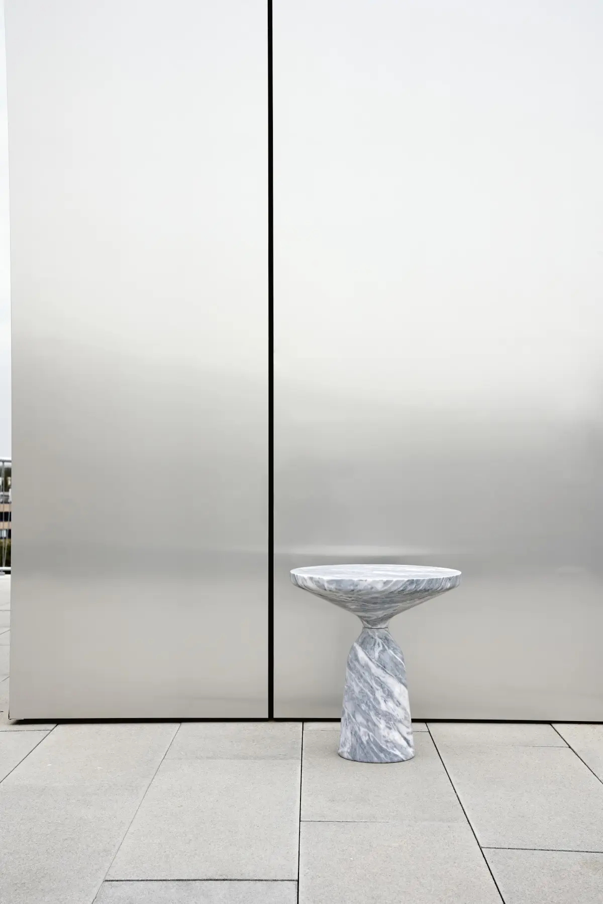 classicon-bell-side-table-marble-grigio-nuvolato-photo-hassos