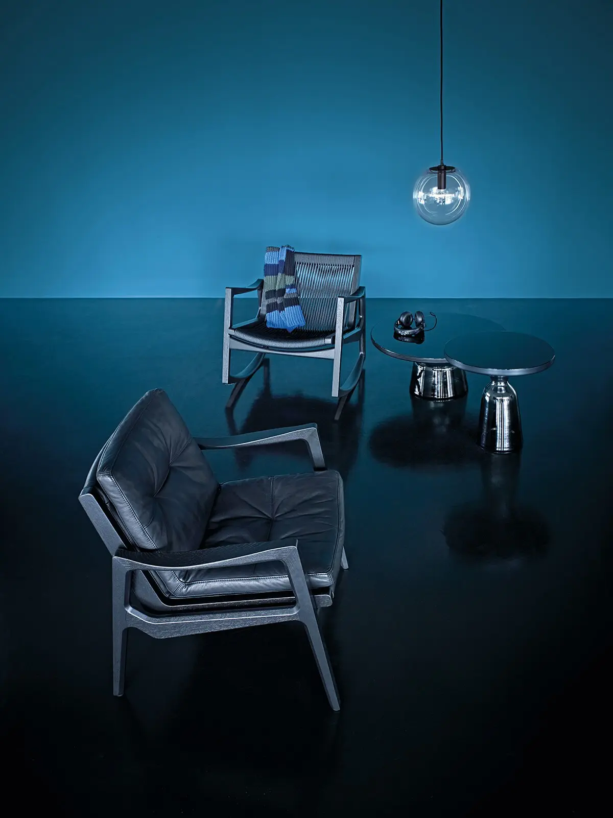 classicon-euvira-lounge-chair-euvira-rocking-chair-selene-pendant-lame-bell-table-photo-seelen-kopie