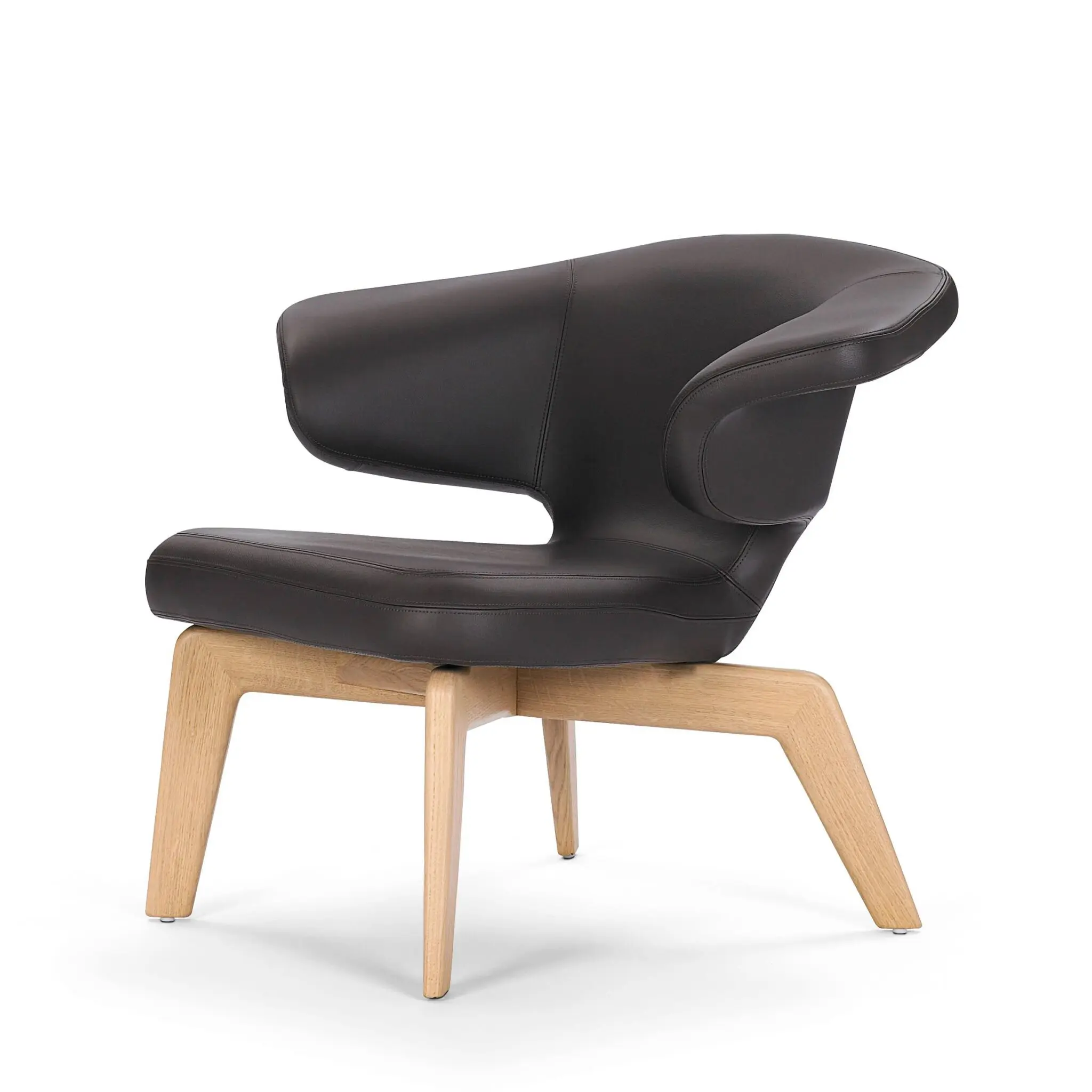 Munich Lounge Chair von Sauerbruch Hutton in massiver Lounge Stuhl von ClassiCon.