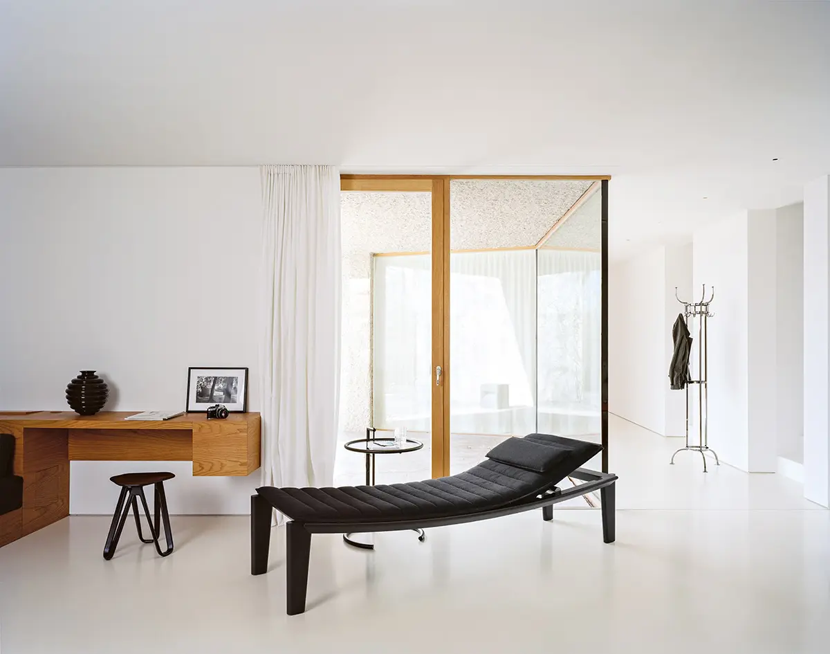 ulisse-daybed-design-tagesbett-schwarz-schwarz-v-by-schlafkulur-lang-e-k