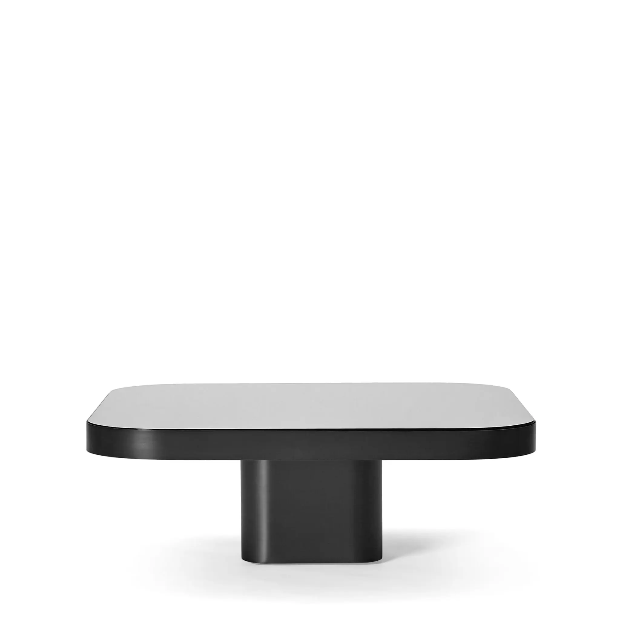 Bow Coffee Table No. 2 von Guilherme Torres – skulpturaler Couchtisch mit Metallkorpus und schwebender Tischplatte aus Glas oder Marmor, moderne Designvariante.