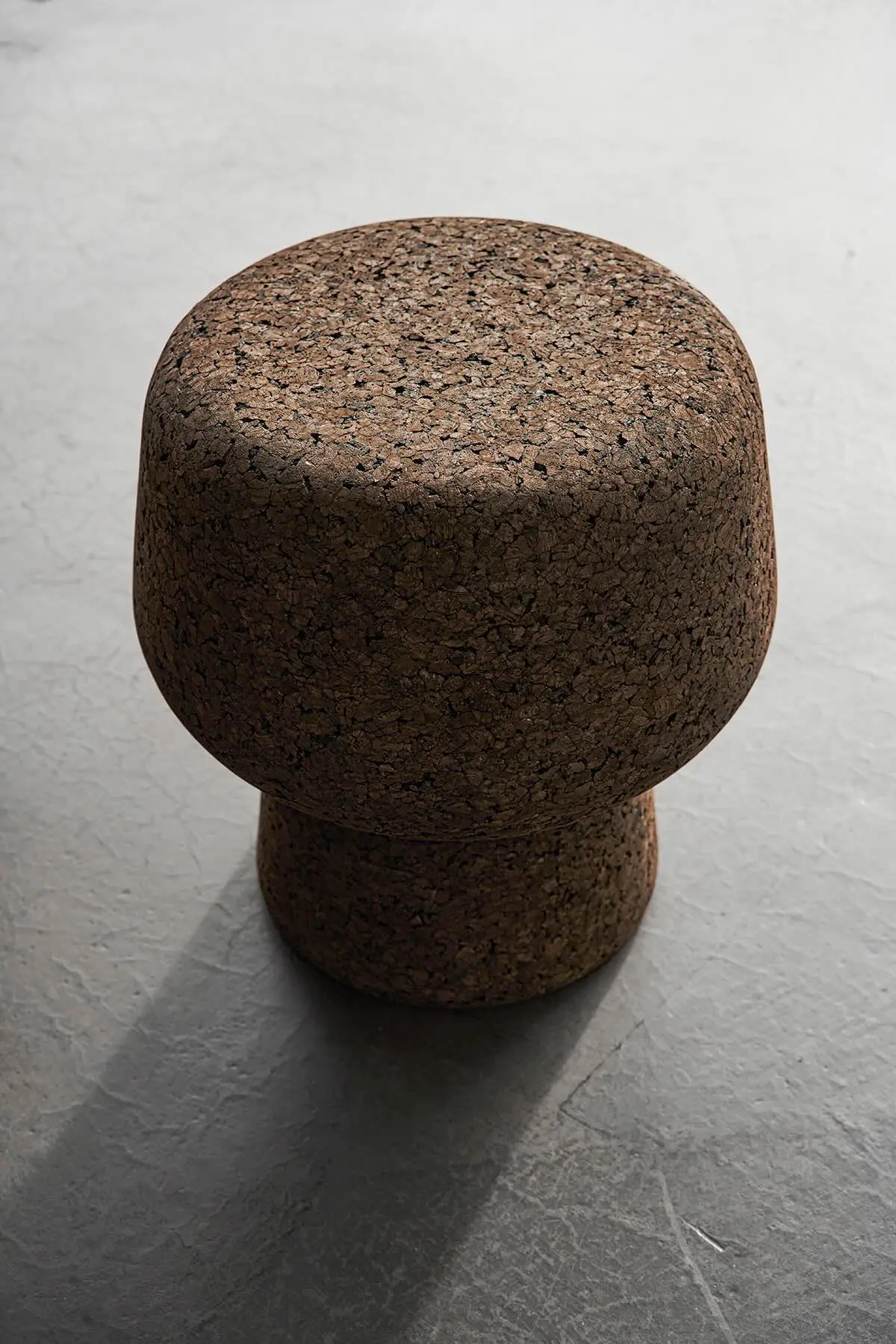 corker-no-1-design-hocker-kork-i-by-schlafkultur-lang-e-k-2