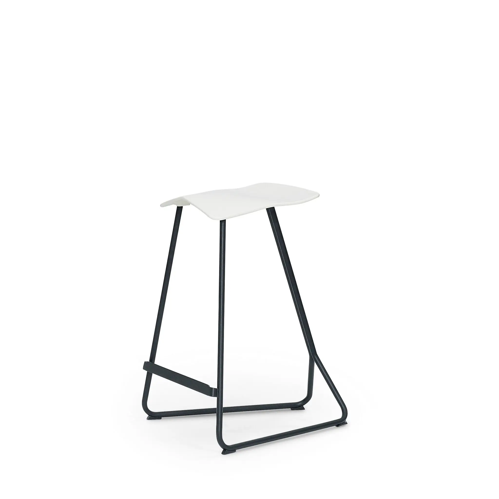 ClassiCon Triton Counter Stool ergonomischer Barhocker mit Leder- oder Polyurethanbezug