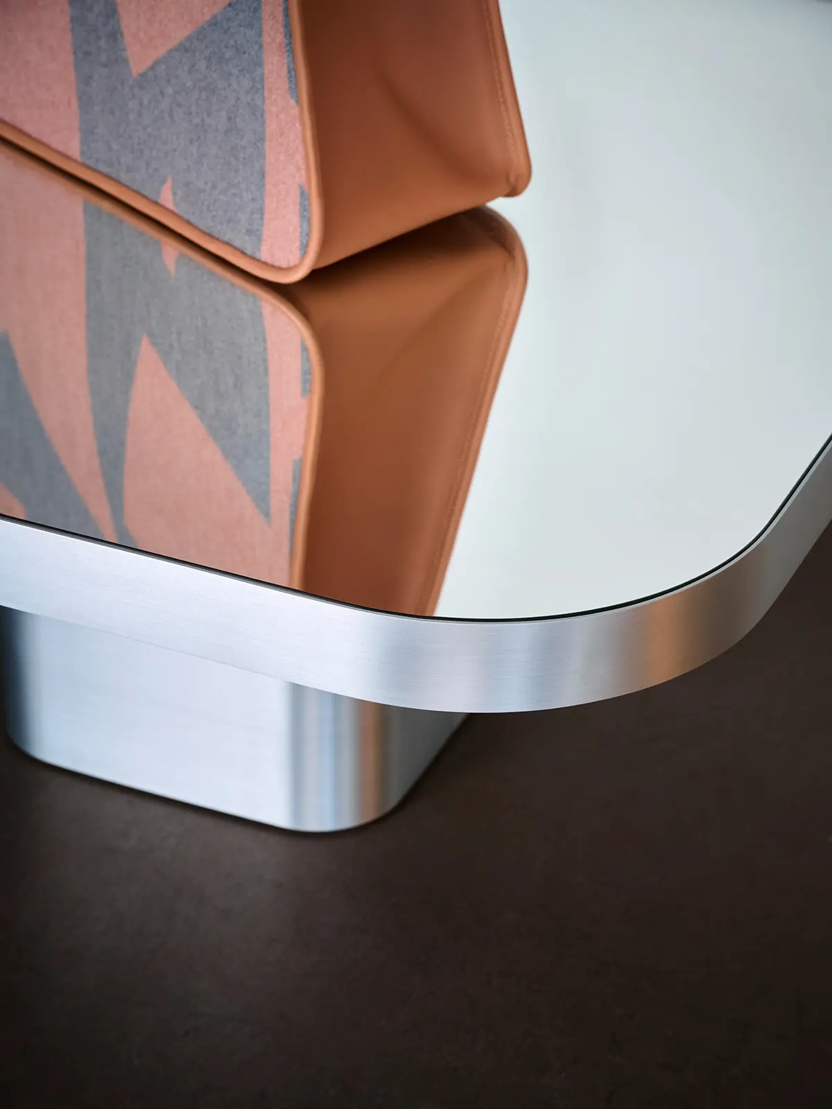 bow-coffee-table-no-3-design-couchtisch-ii-by-schlafkultur-lang-e-k-3