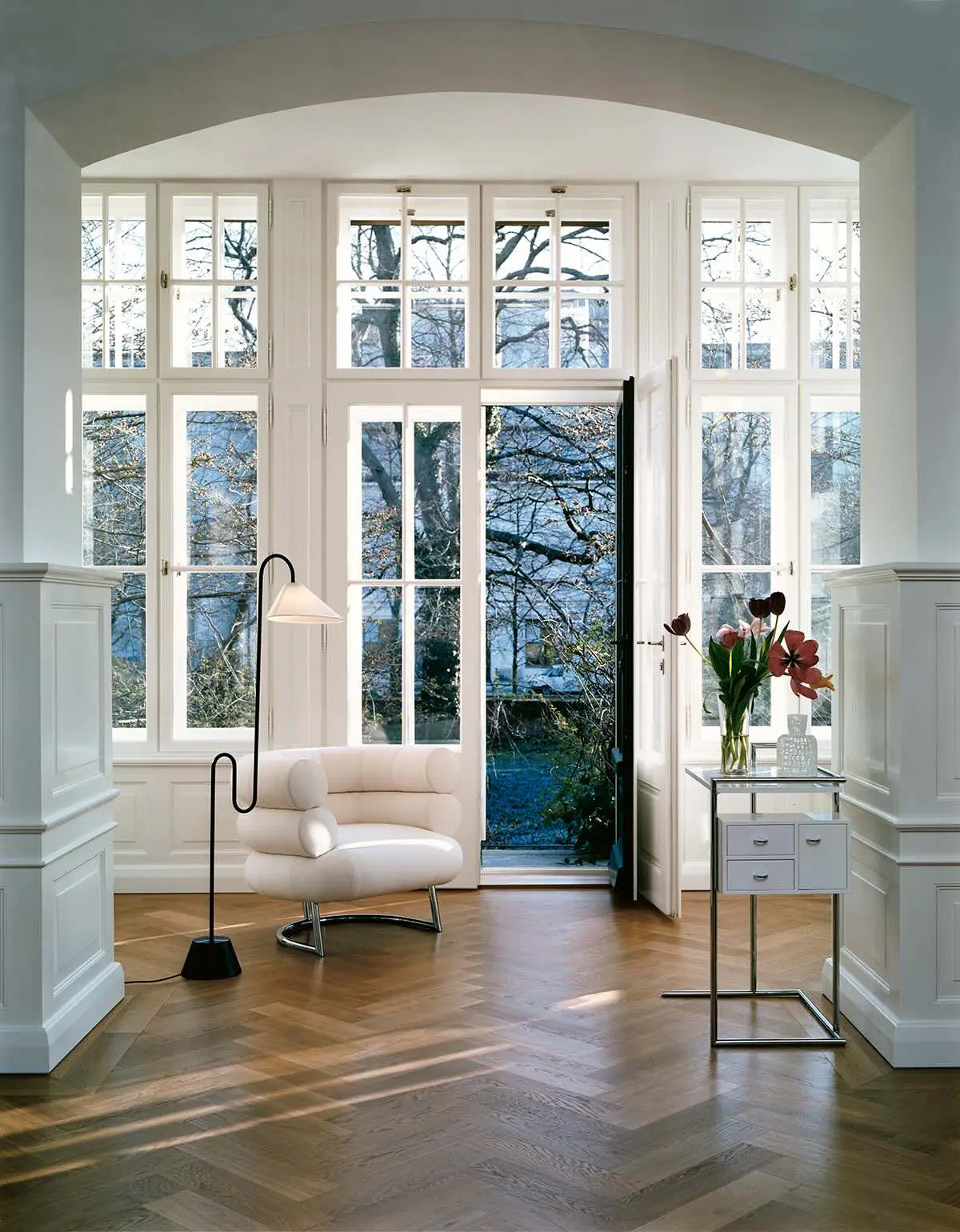 petite-coiffeuse-design-kommode-by-schlafkultur-lang-e-k-vi