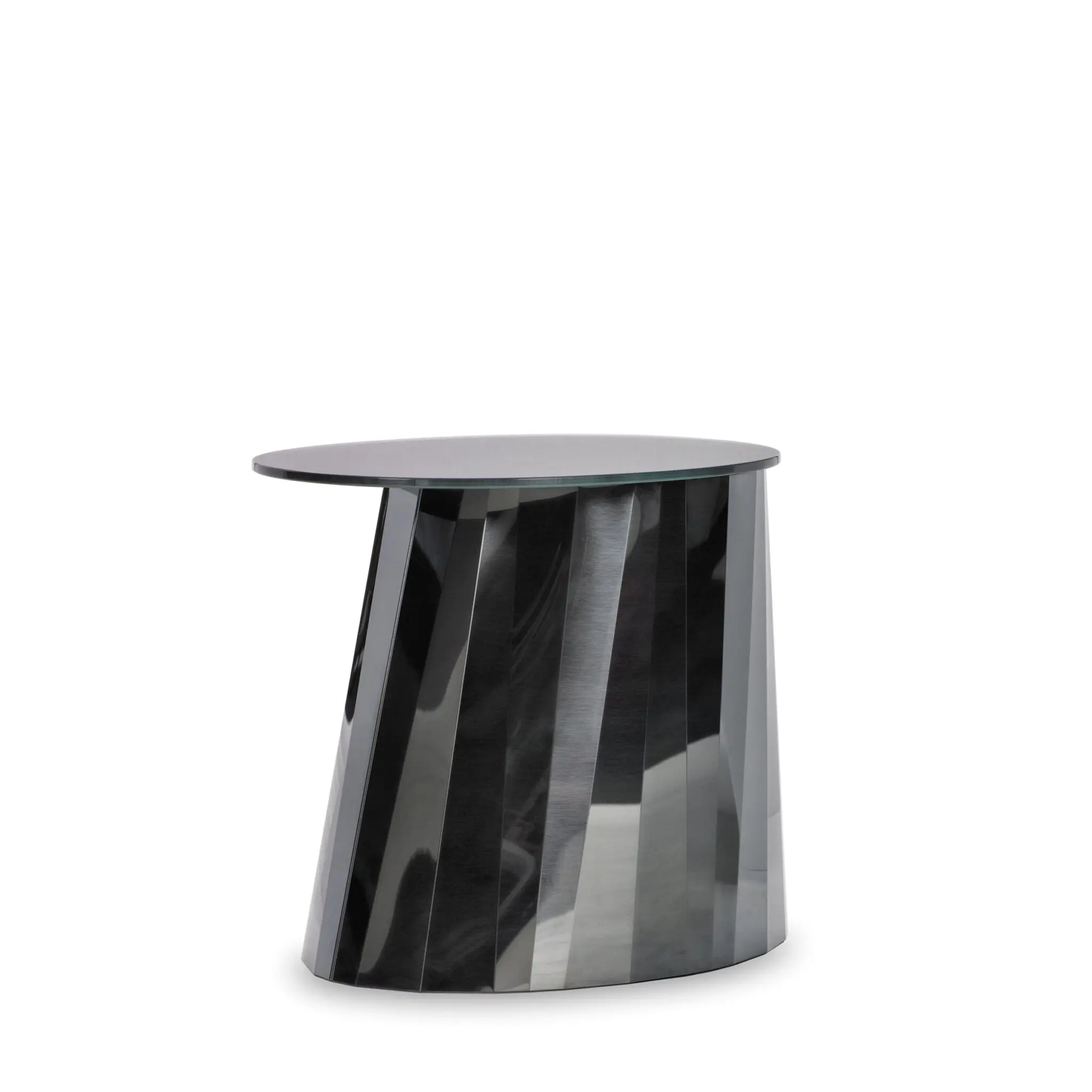 Pli Side Table Low von ClassiCon, Design Victoria Wilmotte, mit Edelstahlfuß und ovaler Glasplatte