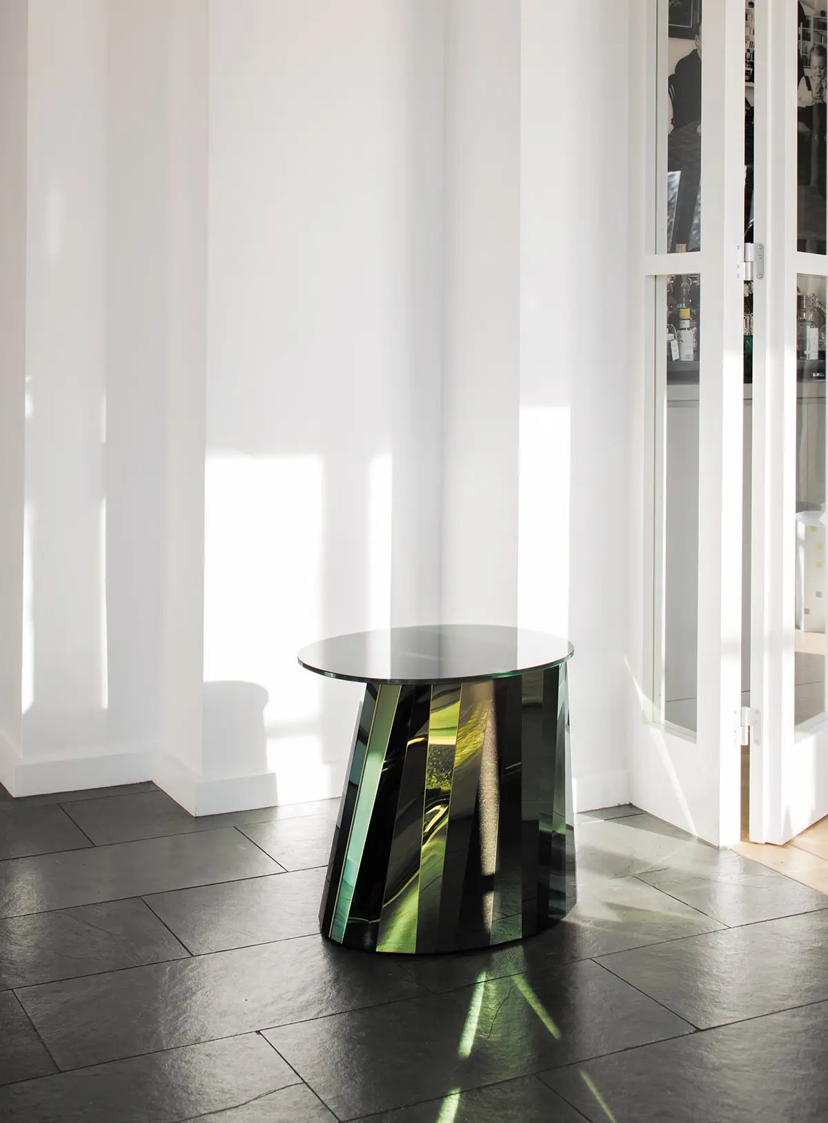 pli-side-table-low-design-tisch-aus-edelstahl-by-schlafkultur-lang-e-k-iii-4