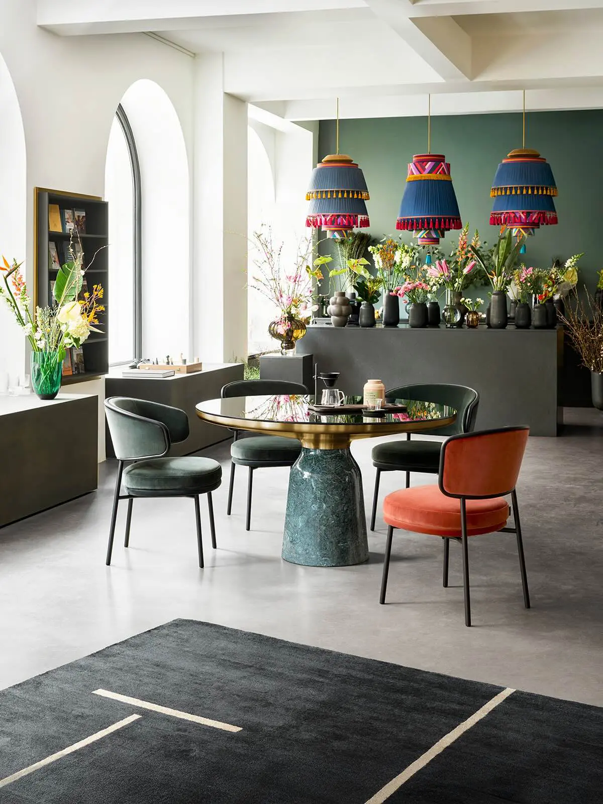 bell-dining-table-design-esstisch-aus-marmor-by-schlafkultur-lang-e-k-viii