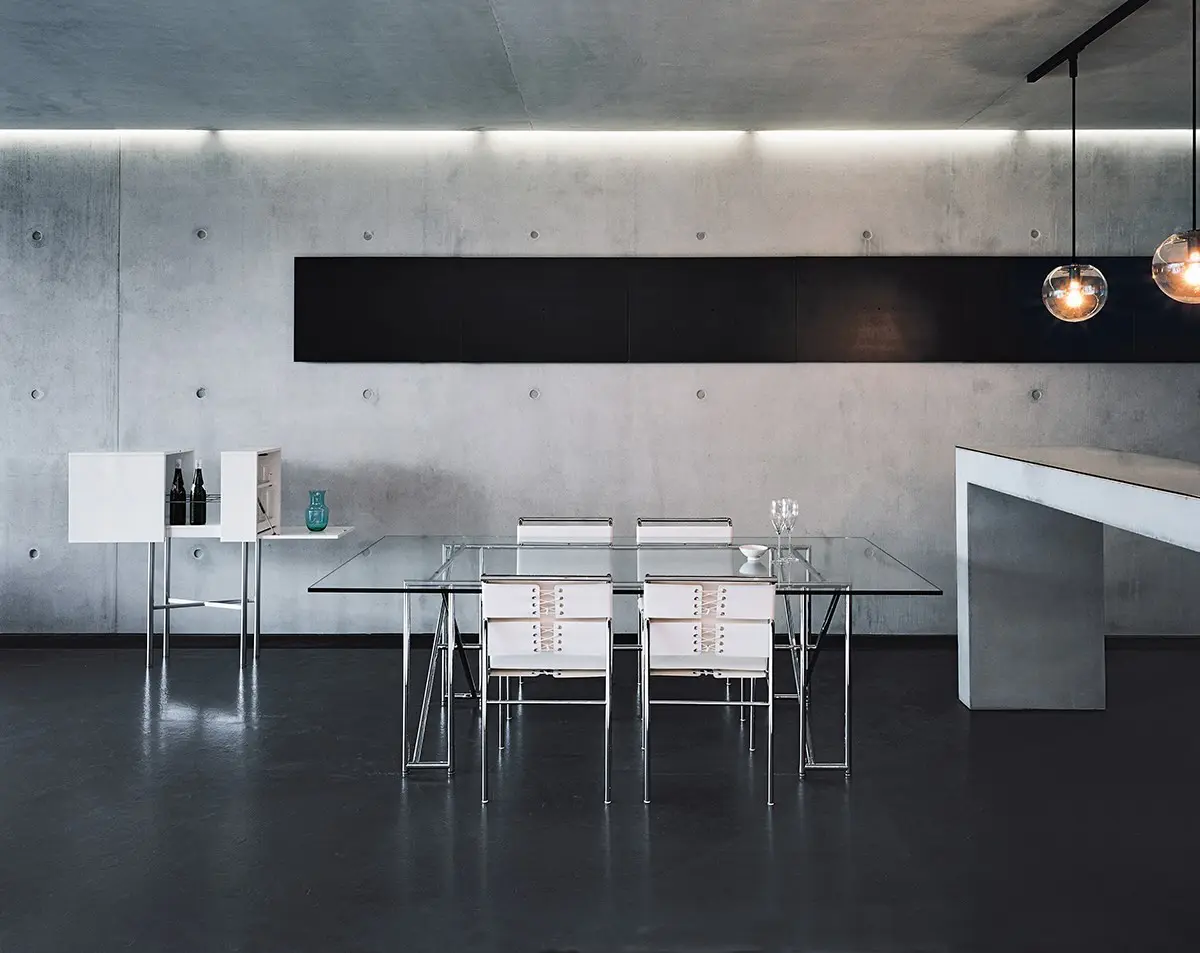 double-x-table-design-tisch-aus-kristallglas-by-schlafkultur-lang-e-k-iii