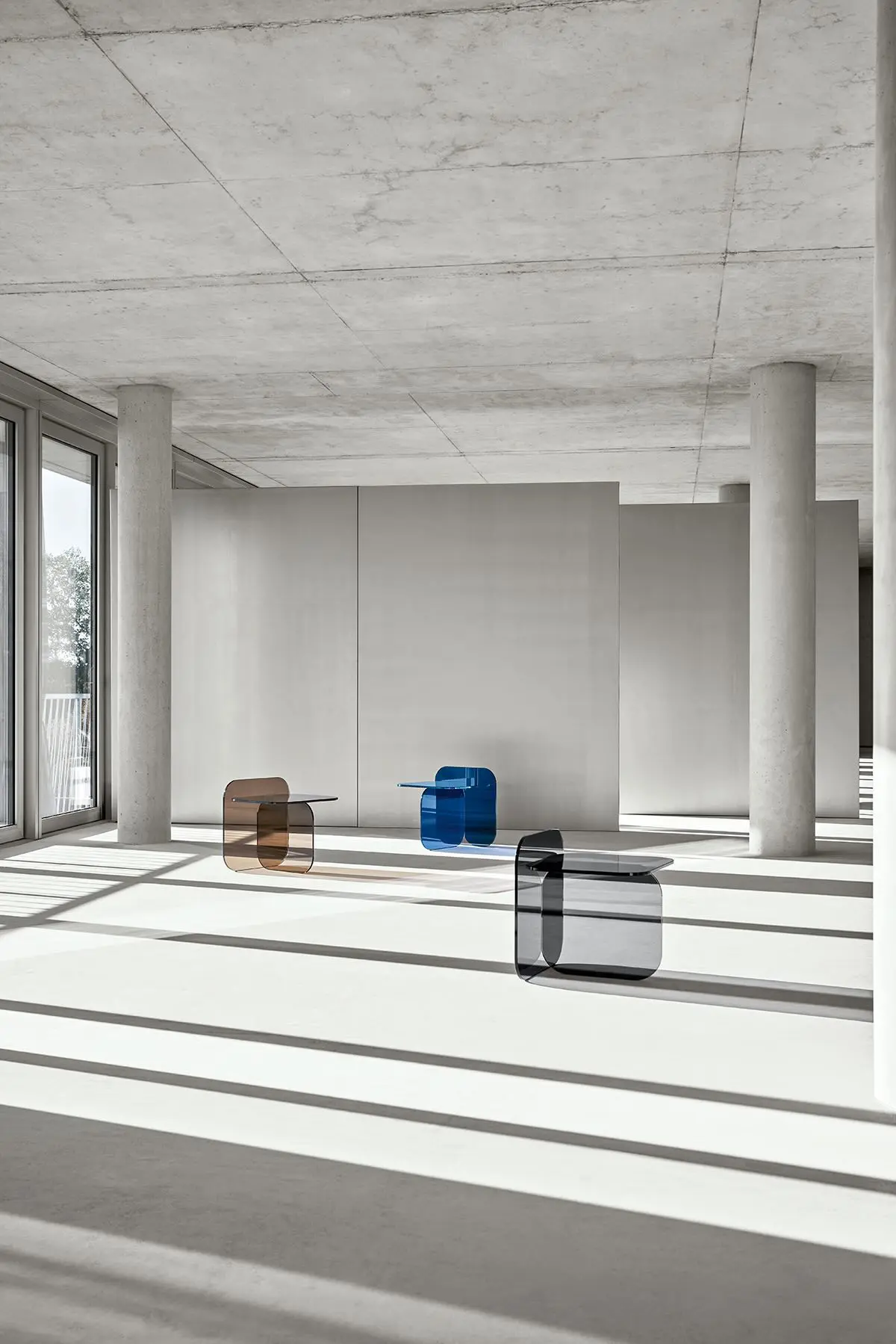 sol-side-table-design-tisch-aus-parsolglas-by-schlafkultur-lang-e-k-4