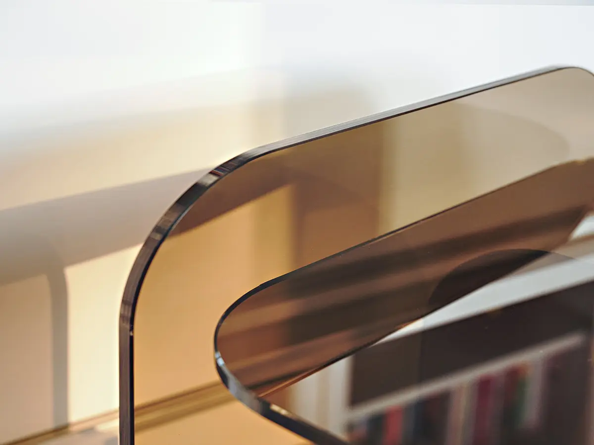 sol-side-table-design-tisch-aus-parsolglas-by-schlafkultur-lang-e-k-iv