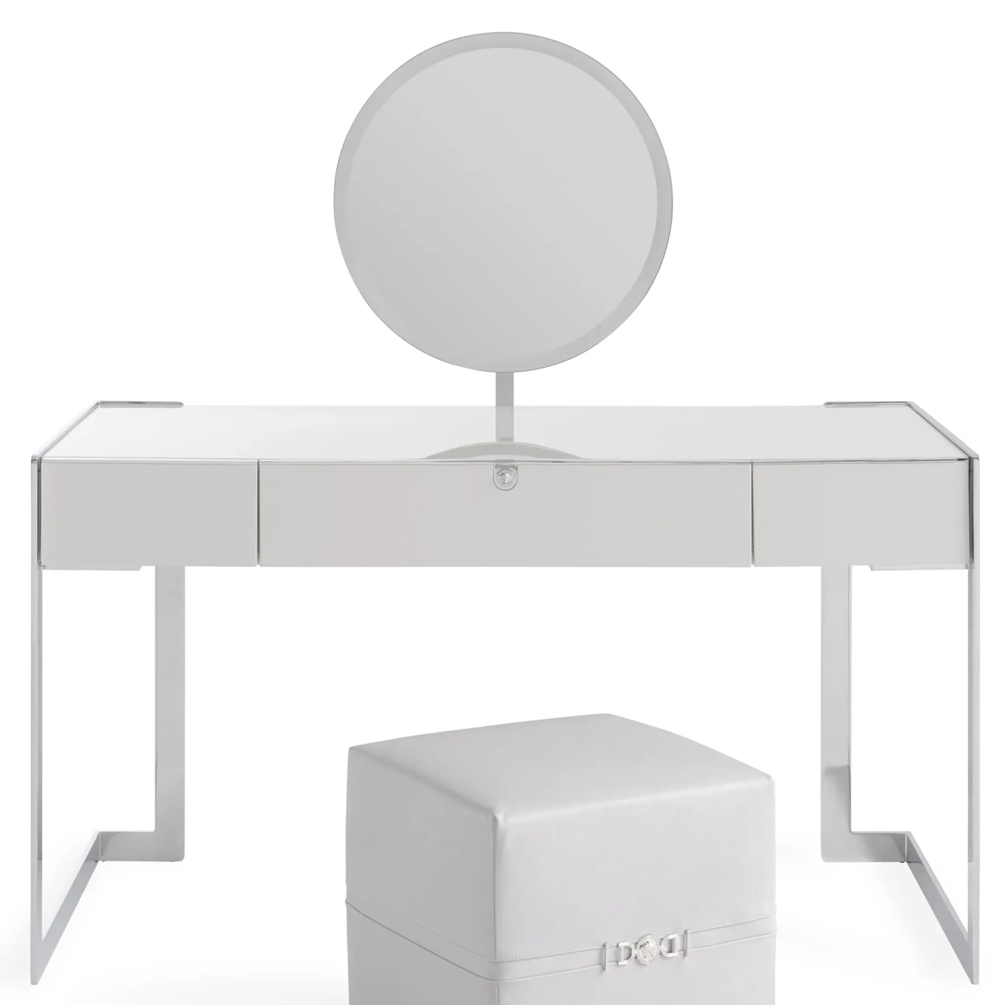 1-via-gesu-medusa-lady-desk-by-schlafkultur-lang-e-k