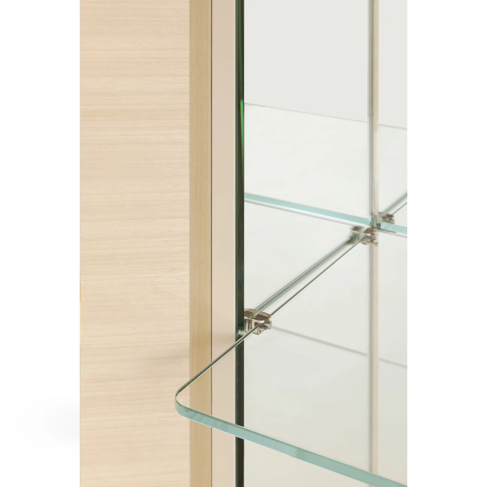 iconic-cabinet-by-schlafkultur-lang-e-k-viii