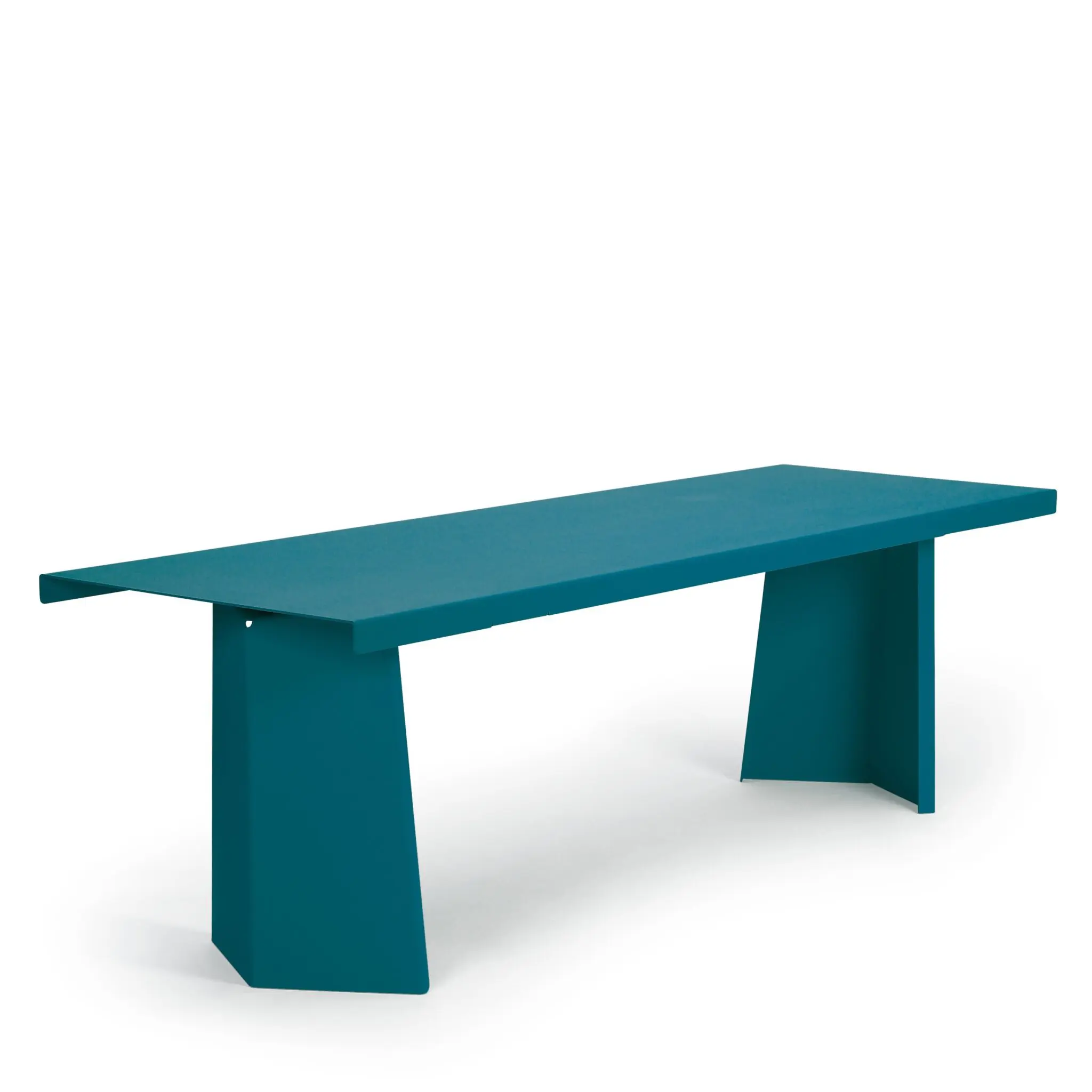 Skulpturaler Design-Esstisch von Konstantin Grcic aus pulverbeschichtetem Stahl mit markanter Architektur und ikonischer Präsenz.