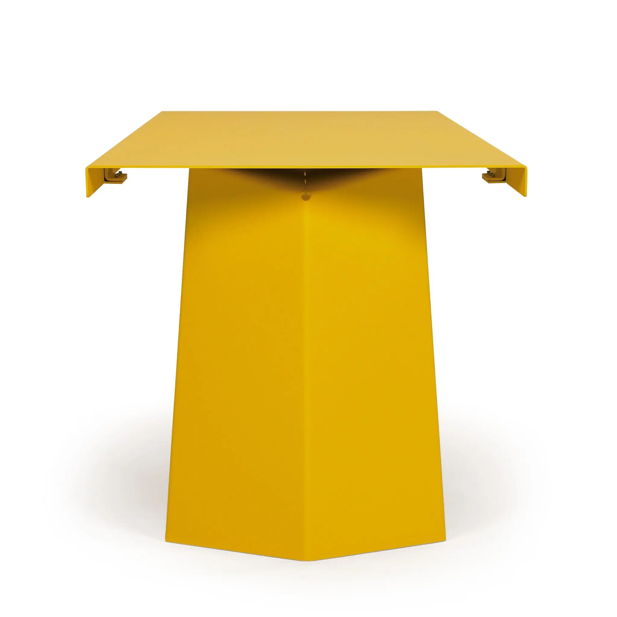 pallas-table-by-schlafkultur-lang-e-k-vii